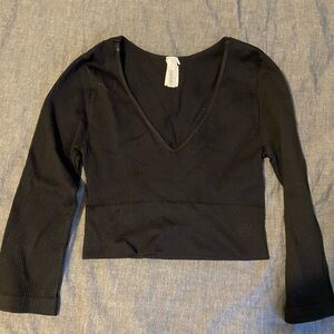 Nikibiki Black Ribbed Crop Top